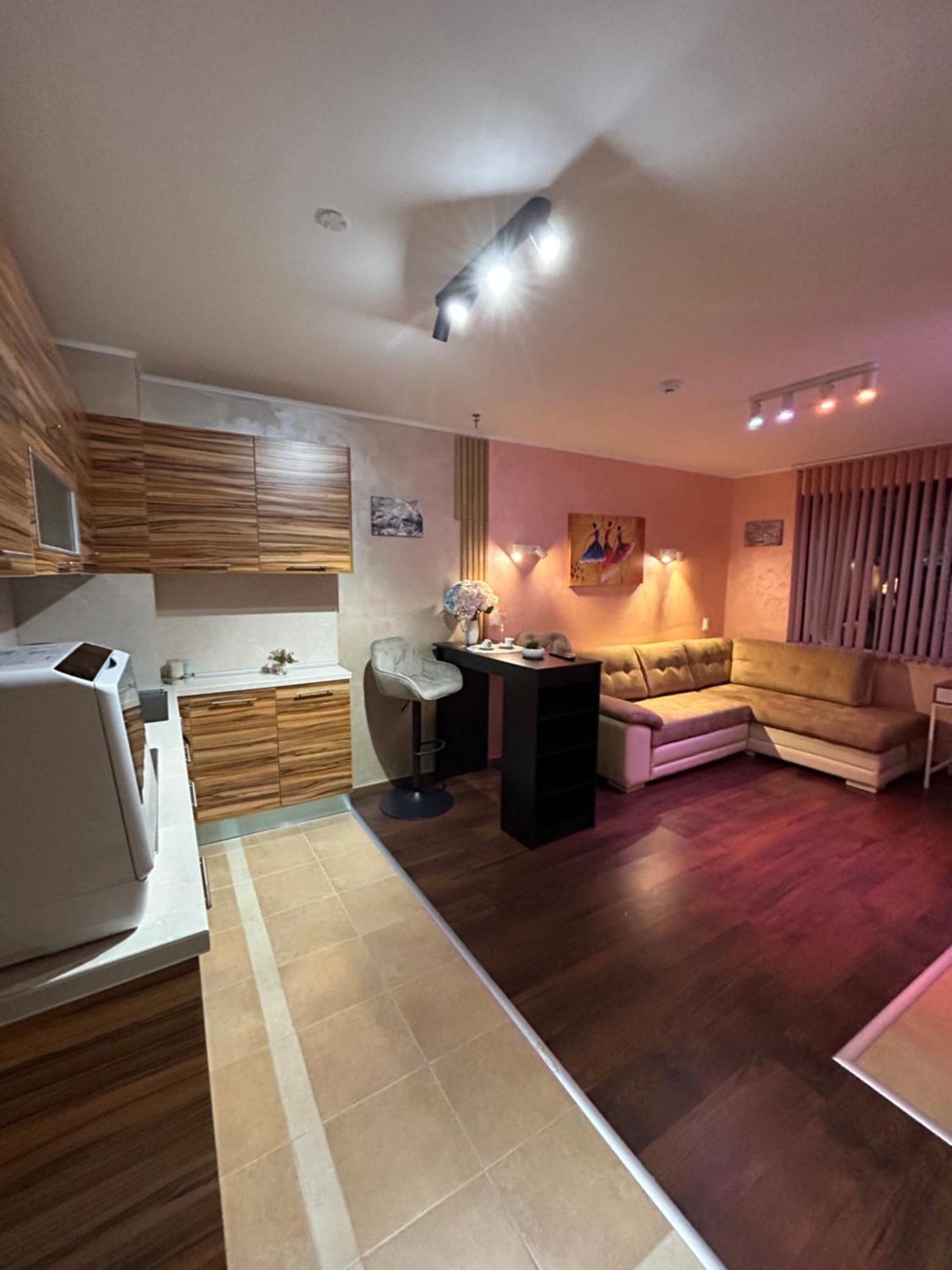 2-Bedroom, 2-Bathroom With Fireplace And Garden At Winslow Infinity Банско Экстерьер фото