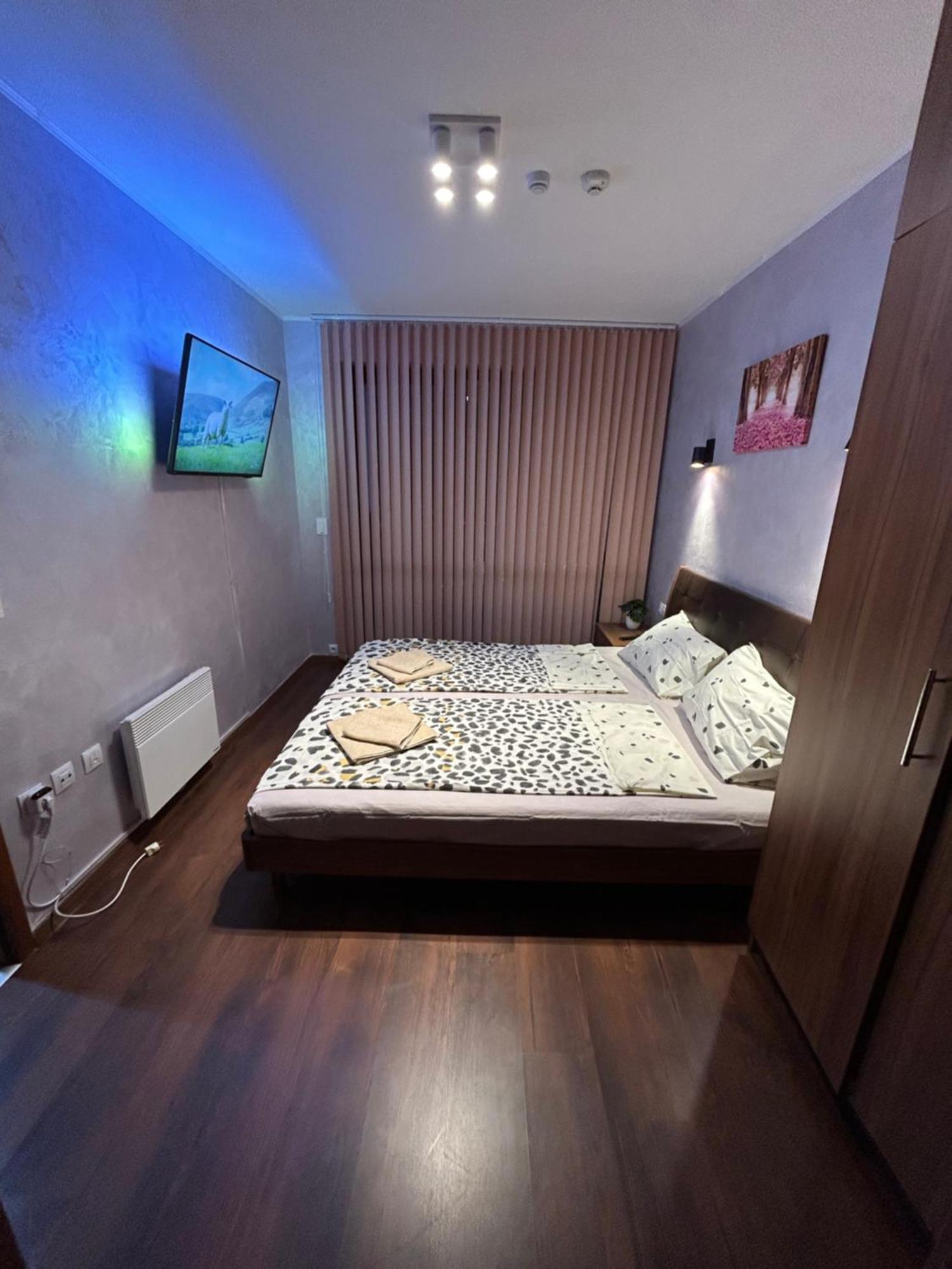 2-Bedroom, 2-Bathroom With Fireplace And Garden At Winslow Infinity Банско Экстерьер фото