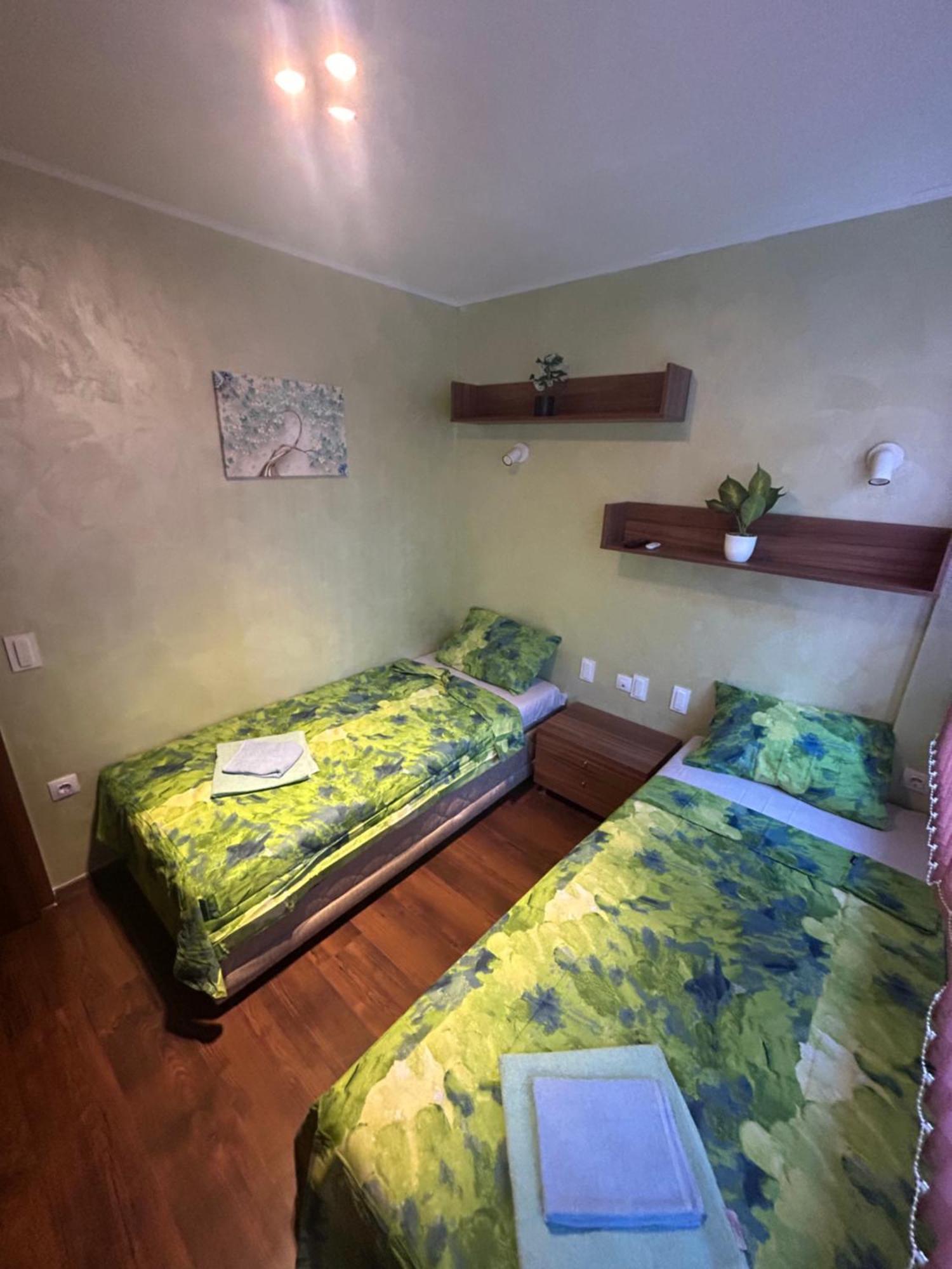 2-Bedroom, 2-Bathroom With Fireplace And Garden At Winslow Infinity Банско Экстерьер фото