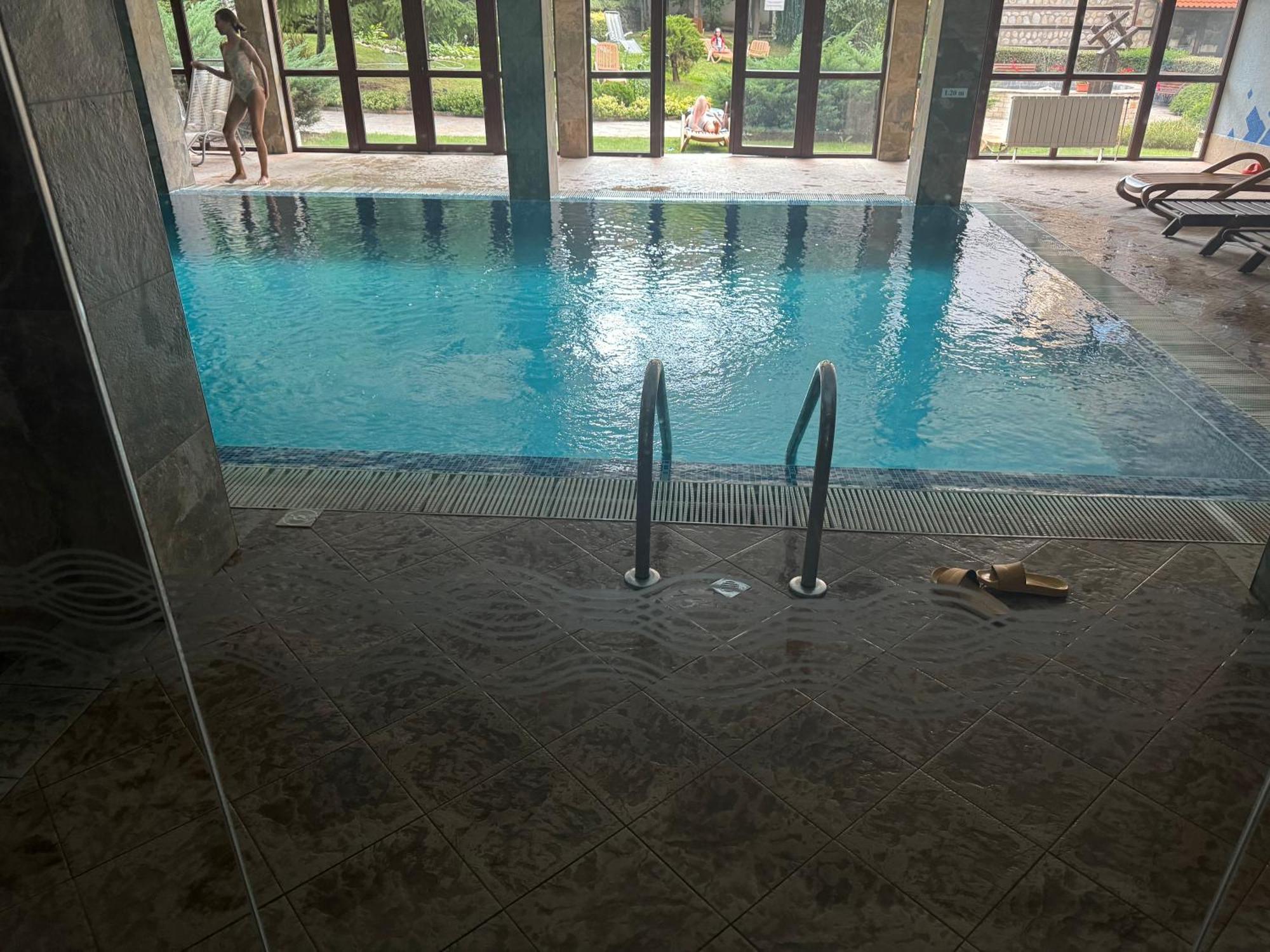 2-Bedroom, 2-Bathroom With Fireplace And Garden At Winslow Infinity Банско Экстерьер фото